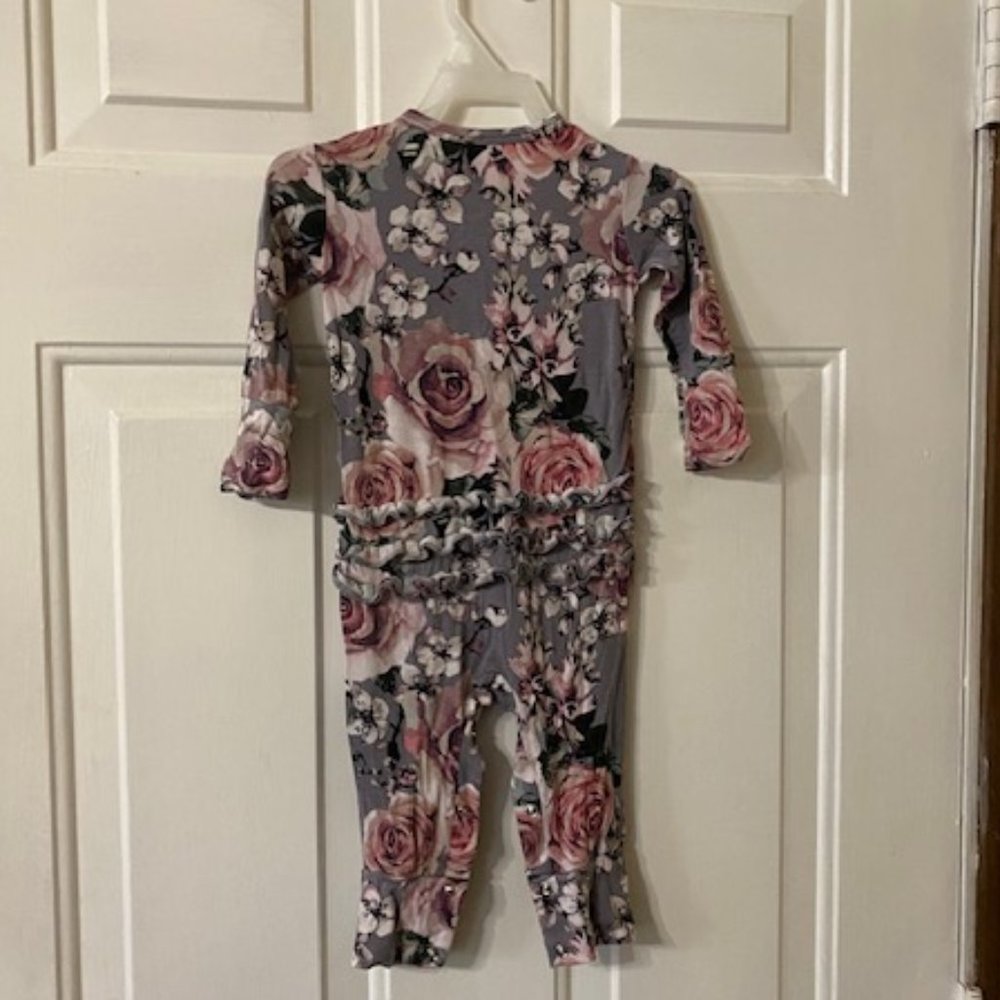 LS Romper Rufflebutt - Picture 2 of 2